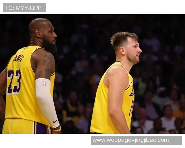 1990年公牛与湖人对决回顾：经典比赛的传奇瞬间与篮球历史的交汇